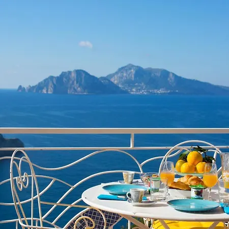 펜션 Il Sogno Di Lina Sorrento Coast Capri View 마사루브렌세